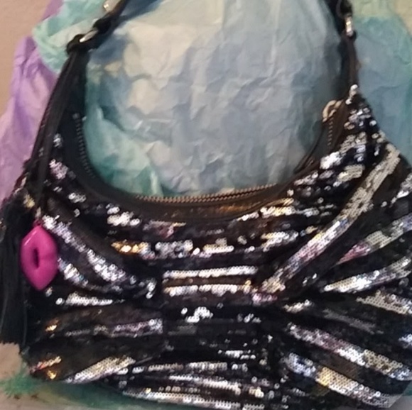 Purse - Picture 2 of 2